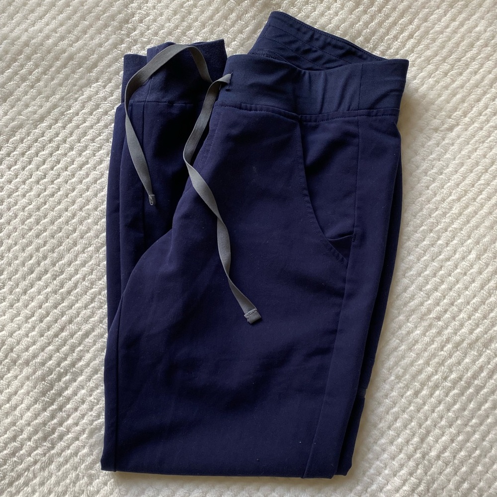 Size XS/P Figs Navy Blue Zamora Jogger Scrub Pants